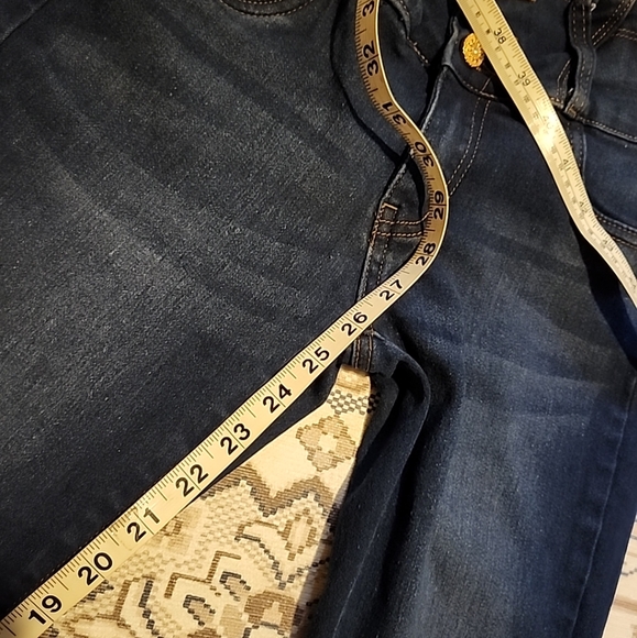 Bella B Skinny stretch jeans size 3 with rhinestone button accents - Picture 4 of 10